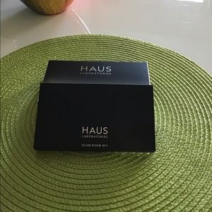 Haus Glam Room Palette